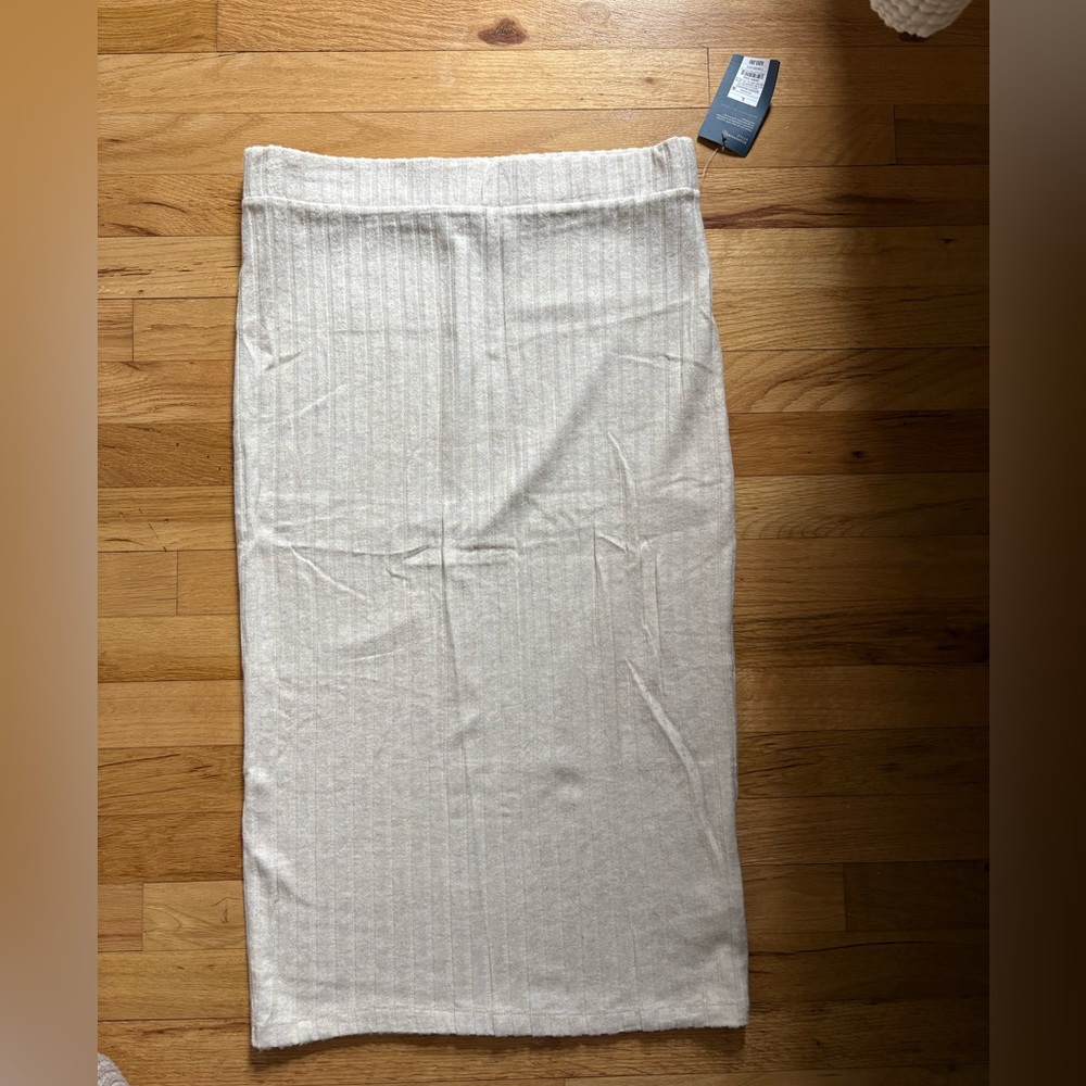Cream Ribbed Pencil Skirt